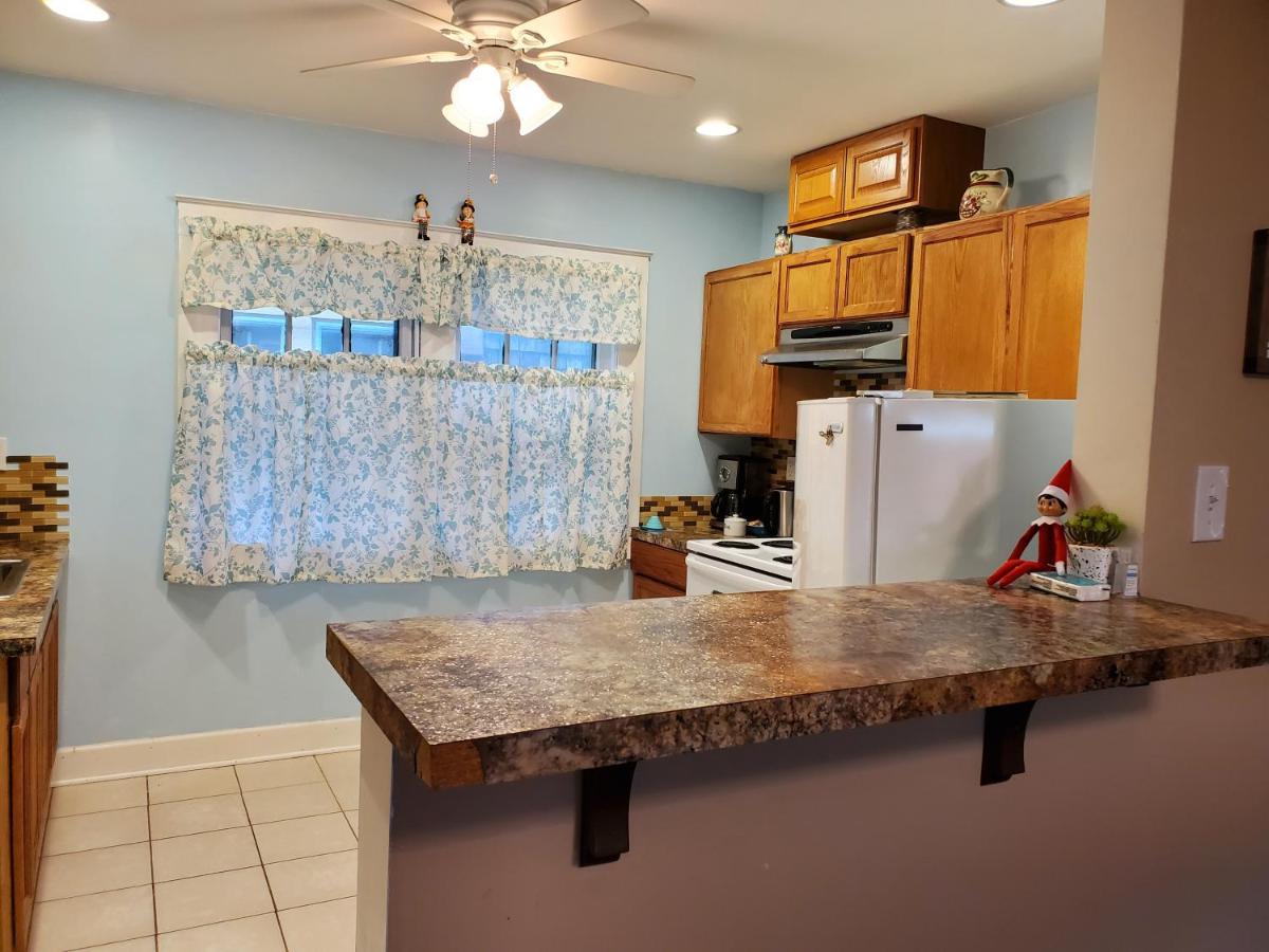 6 Minutes From The Falls! Spacious 2Nd Floor Apartment Sleeps 5 ナイアガラフォールズ エクステリア 写真
